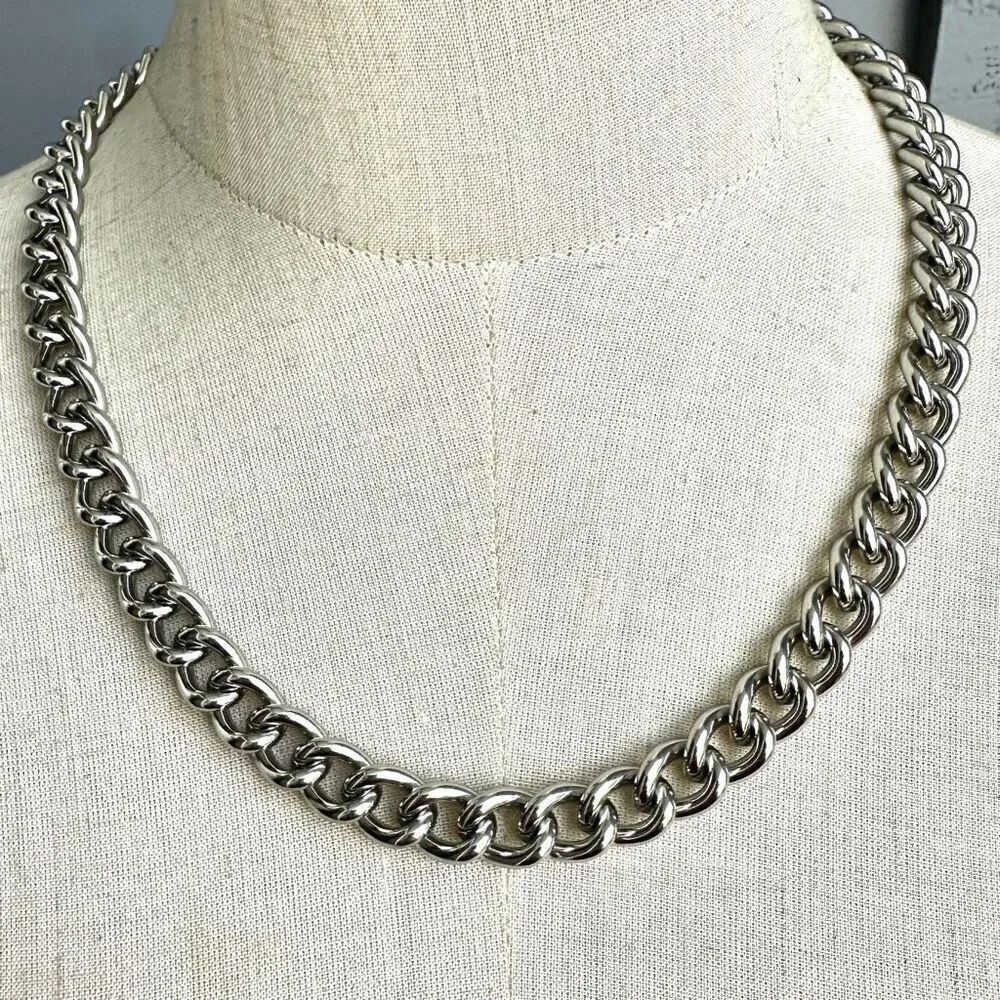 Lia Sophia silver tone link chain necklace